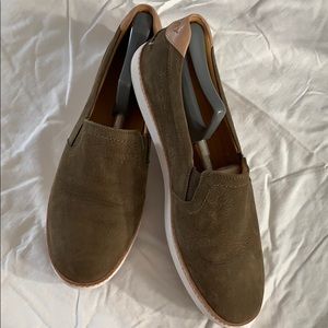 Sperry Slip On Sneaker Women’s Size 11